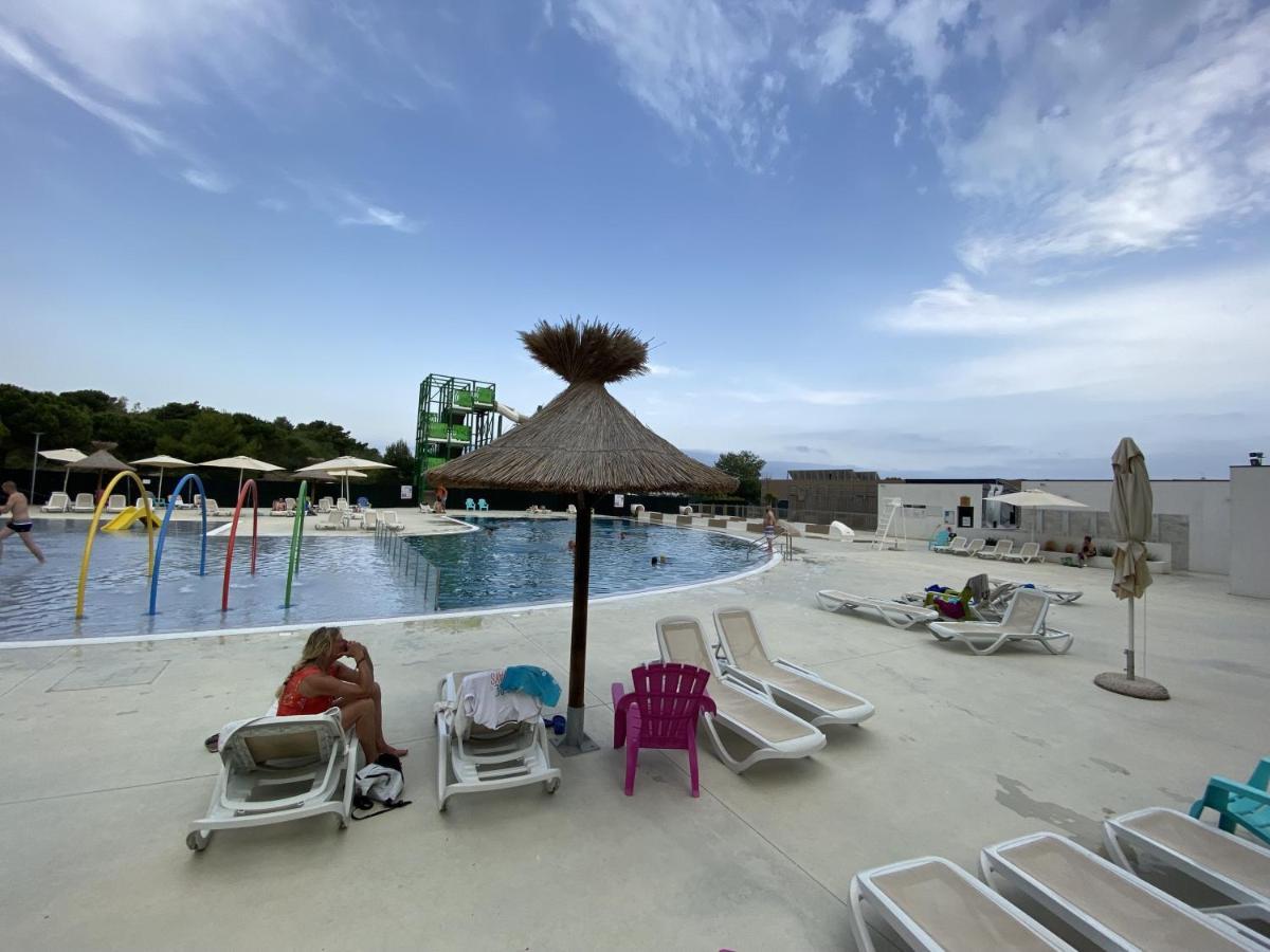 Mobil-Home Confort Tv Clim Narbonne-Plage Narbonne Plage Exterior foto