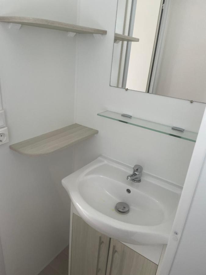 Mobil-Home Confort Tv Clim Narbonne-Plage Narbonne Plage Exterior foto